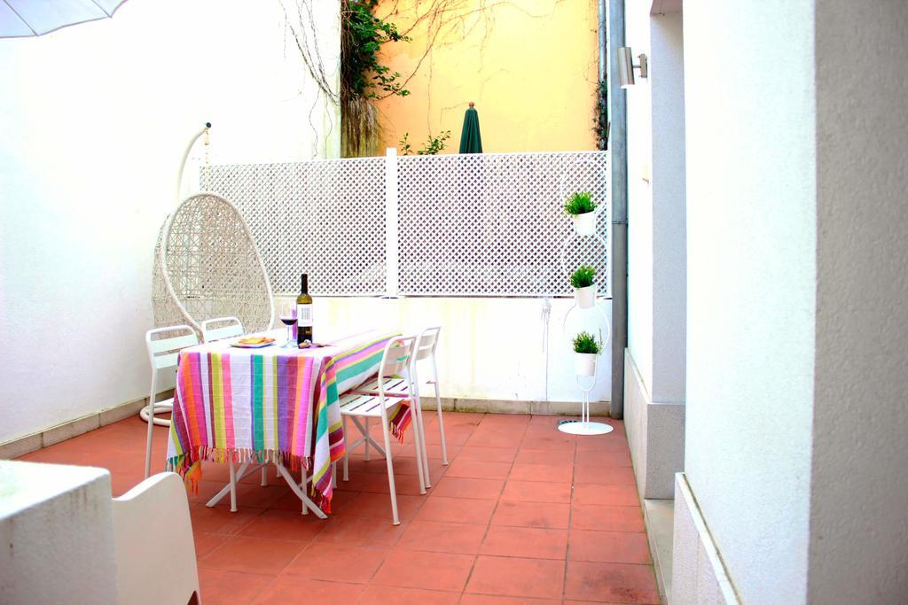 Joivy Modern 1-bed With Terrace, Moments From Sao Bento Palace Lejlighed Lisboa